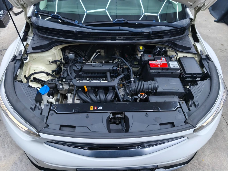 Kia Stonic 1.4i 100k.c Euro6, снимка 15 - Автомобили и джипове - 51996589