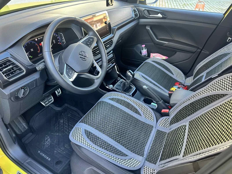 VW T-Cross R Line 150, снимка 11 - Автомобили и джипове - 53166828