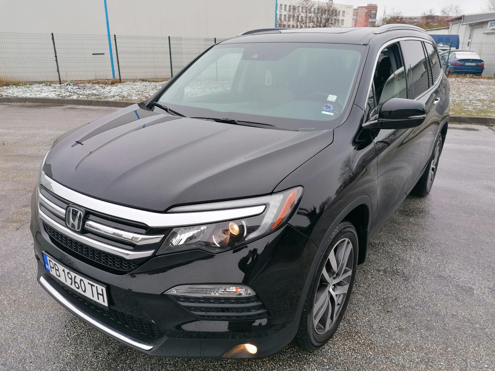 Honda Pilot 3.5 V6 TOURING EDITION - изображение 3