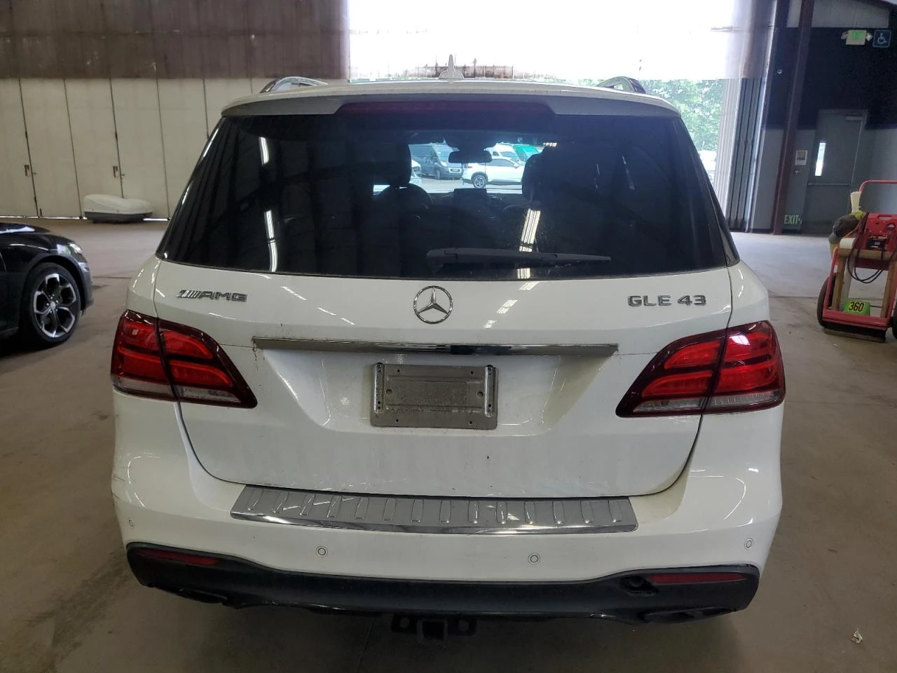 Mercedes-Benz GLC 43 AMG  - изображение 3