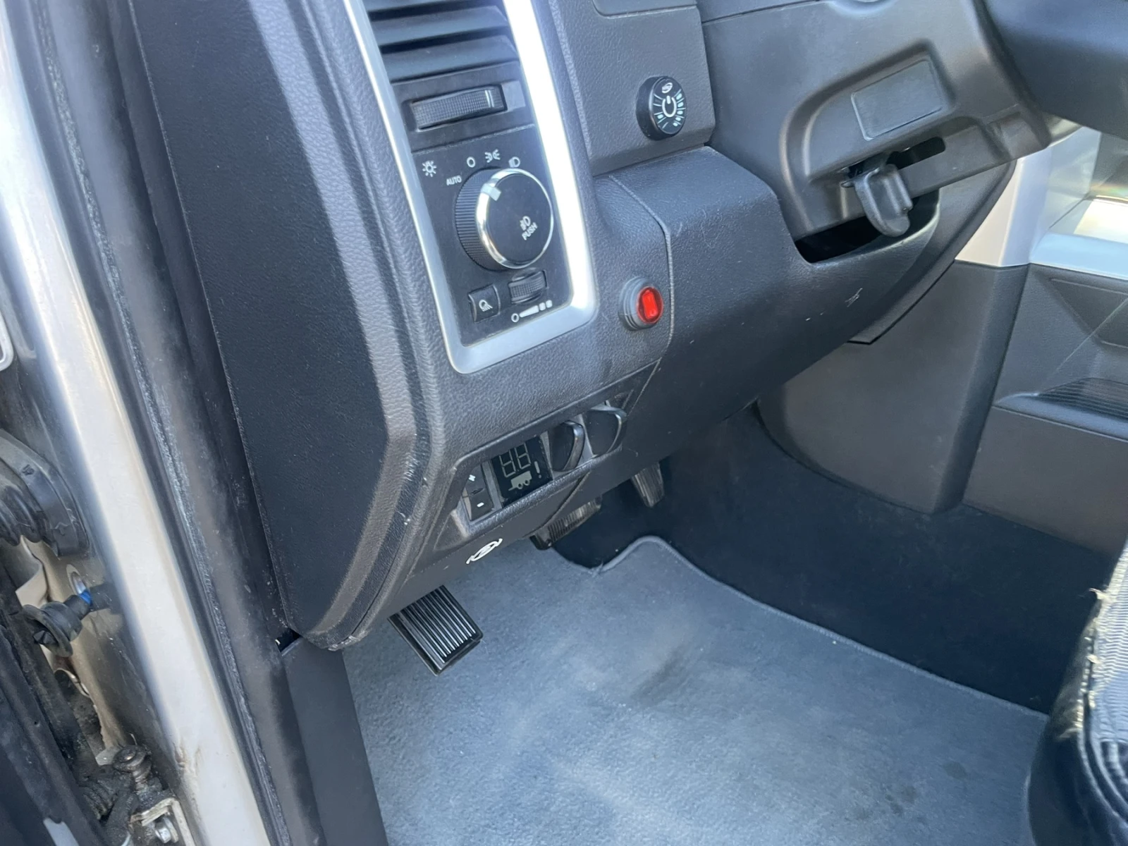 Dodge RAM 1500 5, 7 HEMI SLT | Mobile.bg   14