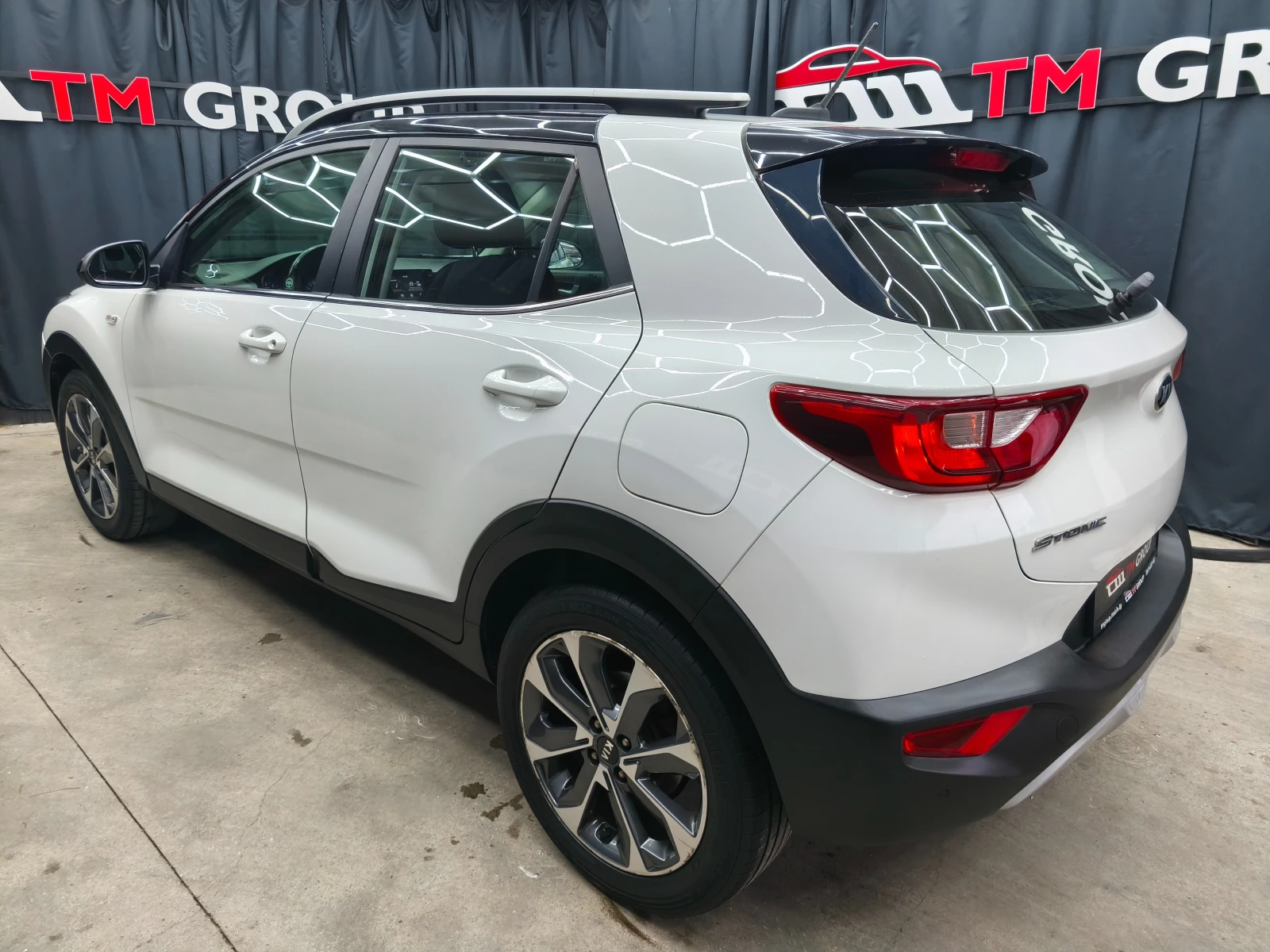 Kia Stonic 1.4i 100k.c Euro6 - изображение 6