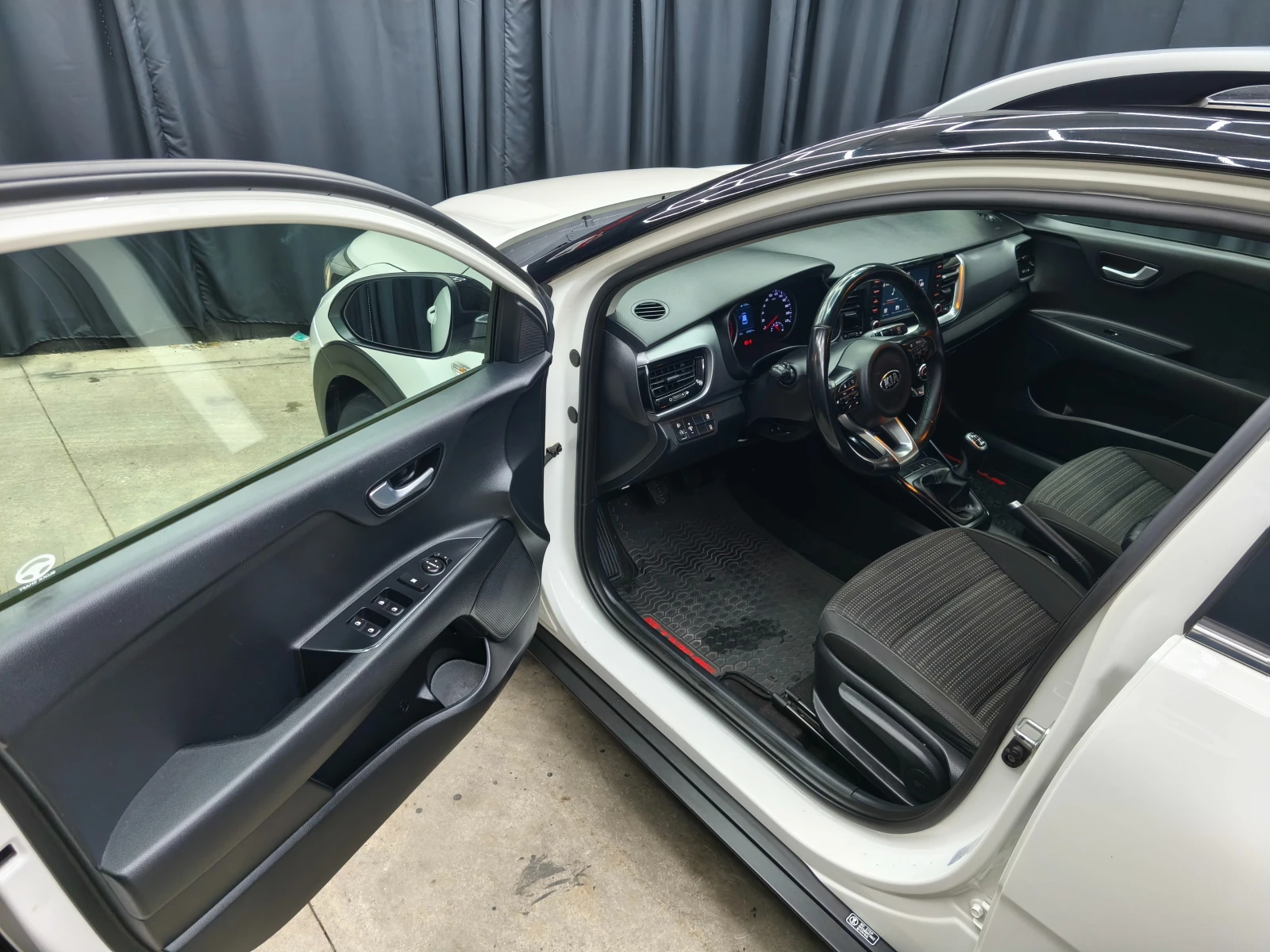 Kia Stonic 1.4i 100k.c Euro6 | Mobile.bg   16