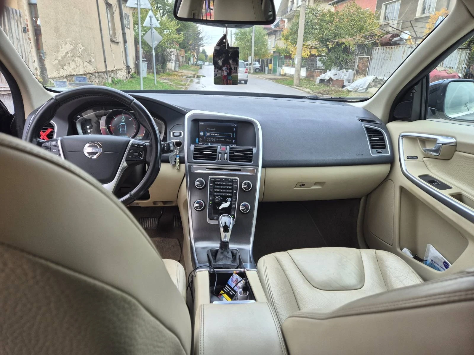 Volvo XC60 D4 2.4D - изображение 5