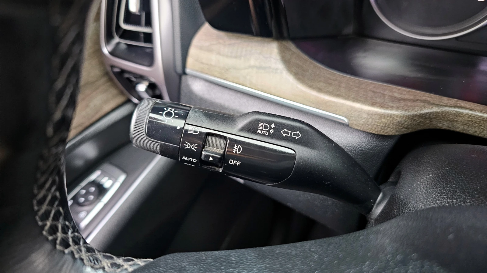 Kia Sorento 2.2D / �������� �� ����� ��� 2 ������ | Mobile.bg � ����������� 17