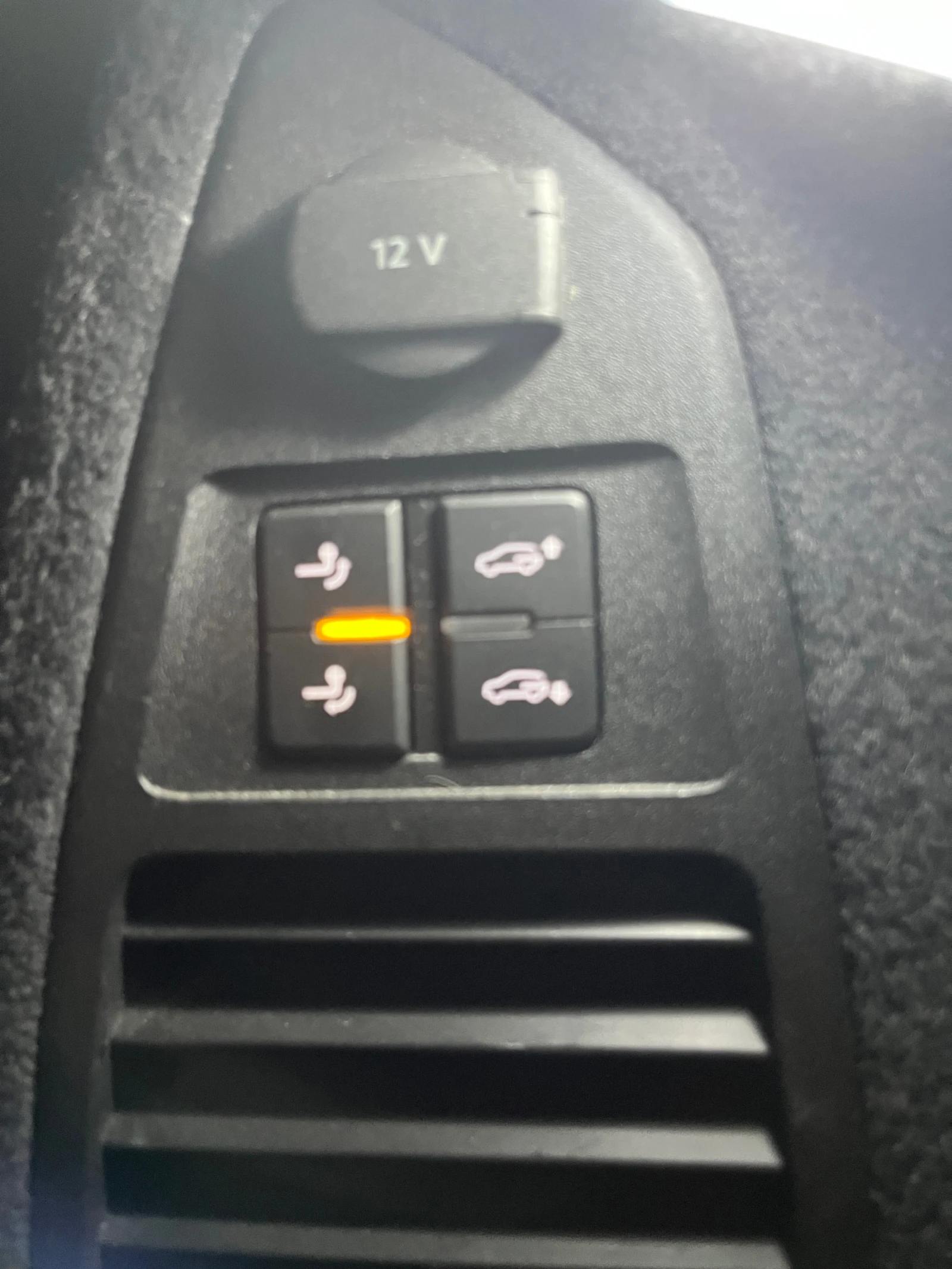 VW Touareg 3.0TDI, снимка 16 - Автомобили и джипове - 53773137