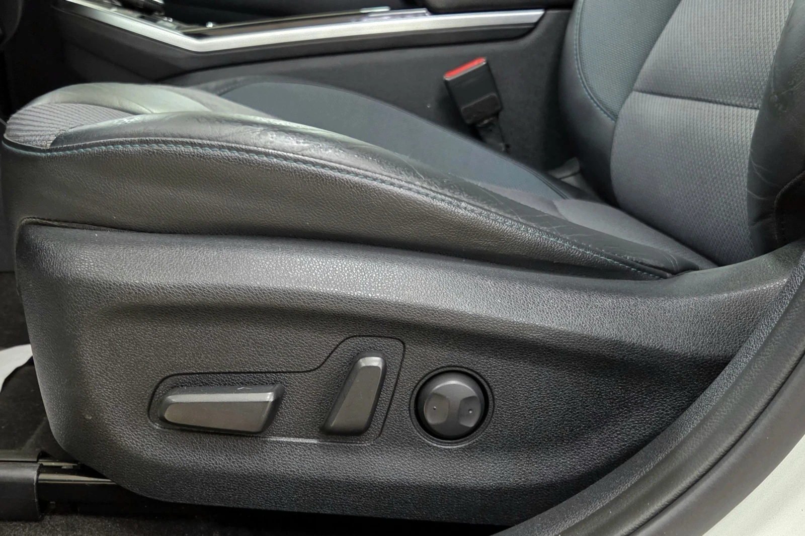 Kia Niro 64KWh/SOH100%, снимка 10 - Автомобили и джипове - 53892183