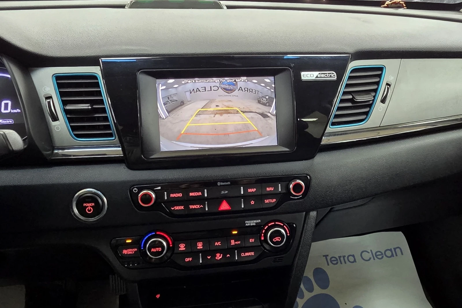 Kia Niro 64KWh/SOH100%, снимка 14 - Автомобили и джипове - 53892183