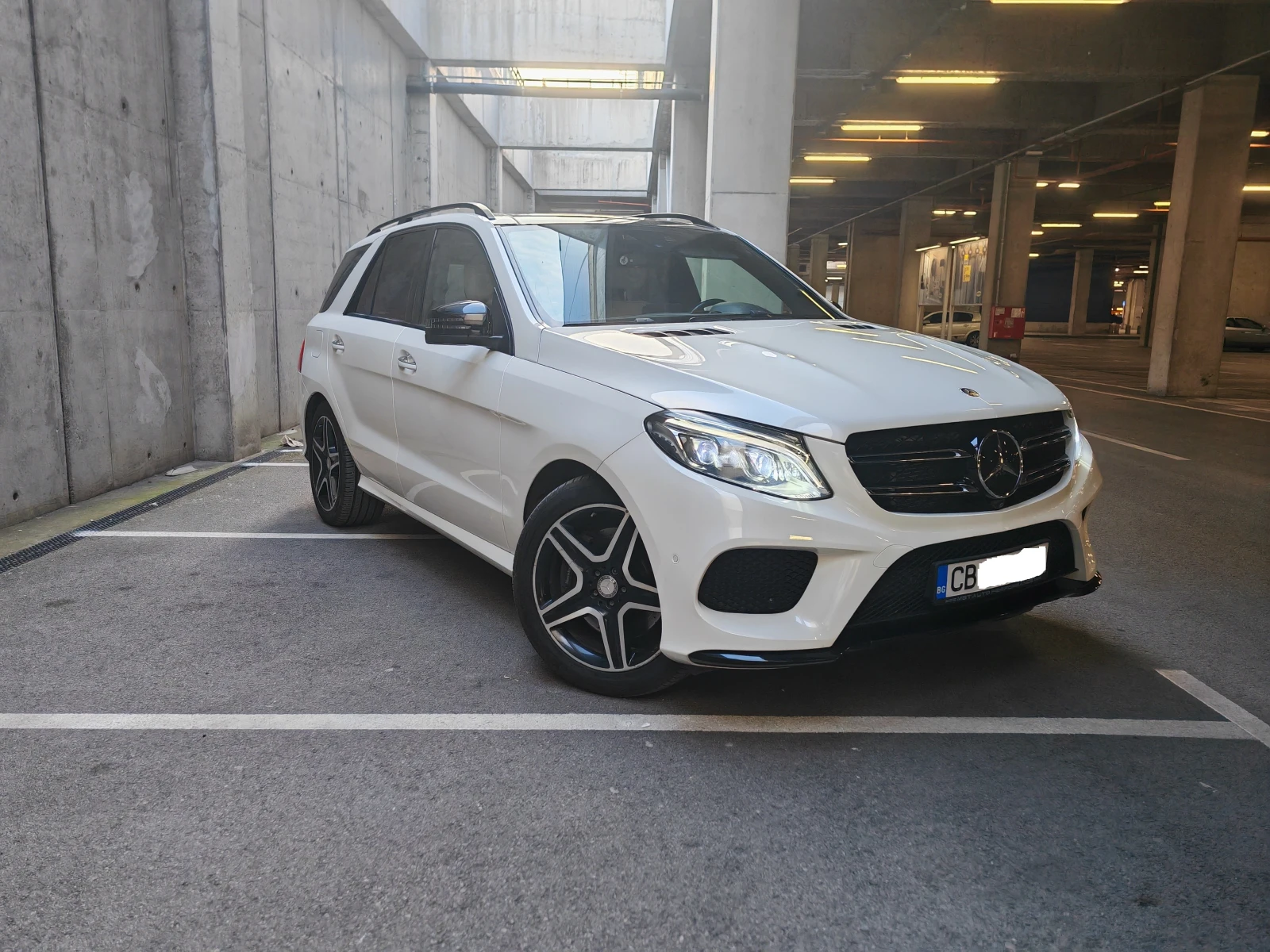 Mercedes-Benz GLE 500 Е, снимка 2 - Автомобили и джипове - 54770401