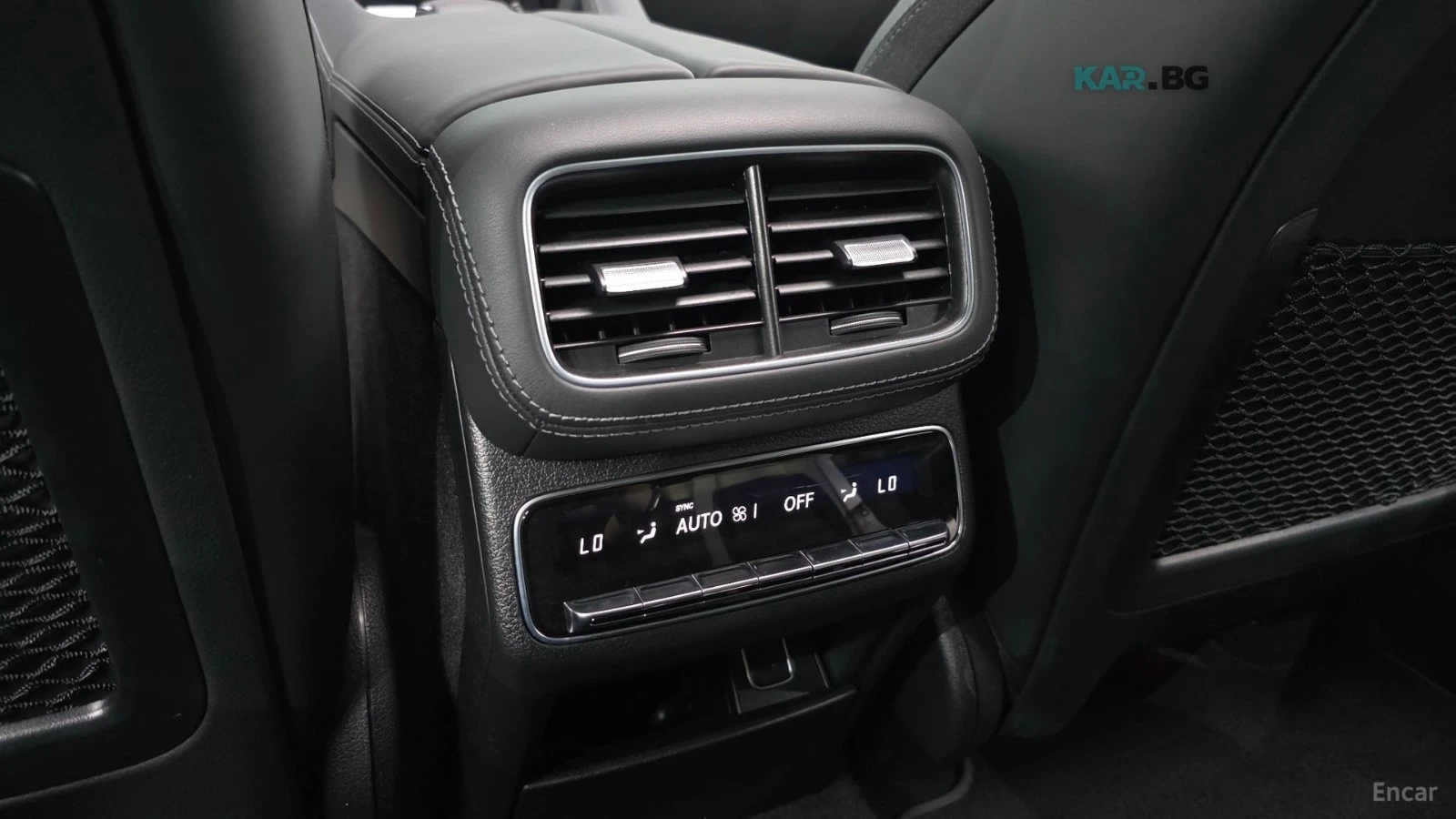 Mercedes-Benz GLE 63 S AMG * ПОДГРЕВ* ОБДУХВАНЕ* МАСАЖИ* 360* HUD* ПАНО* BURM, снимка 17 - Автомобили и джипове - 55312277