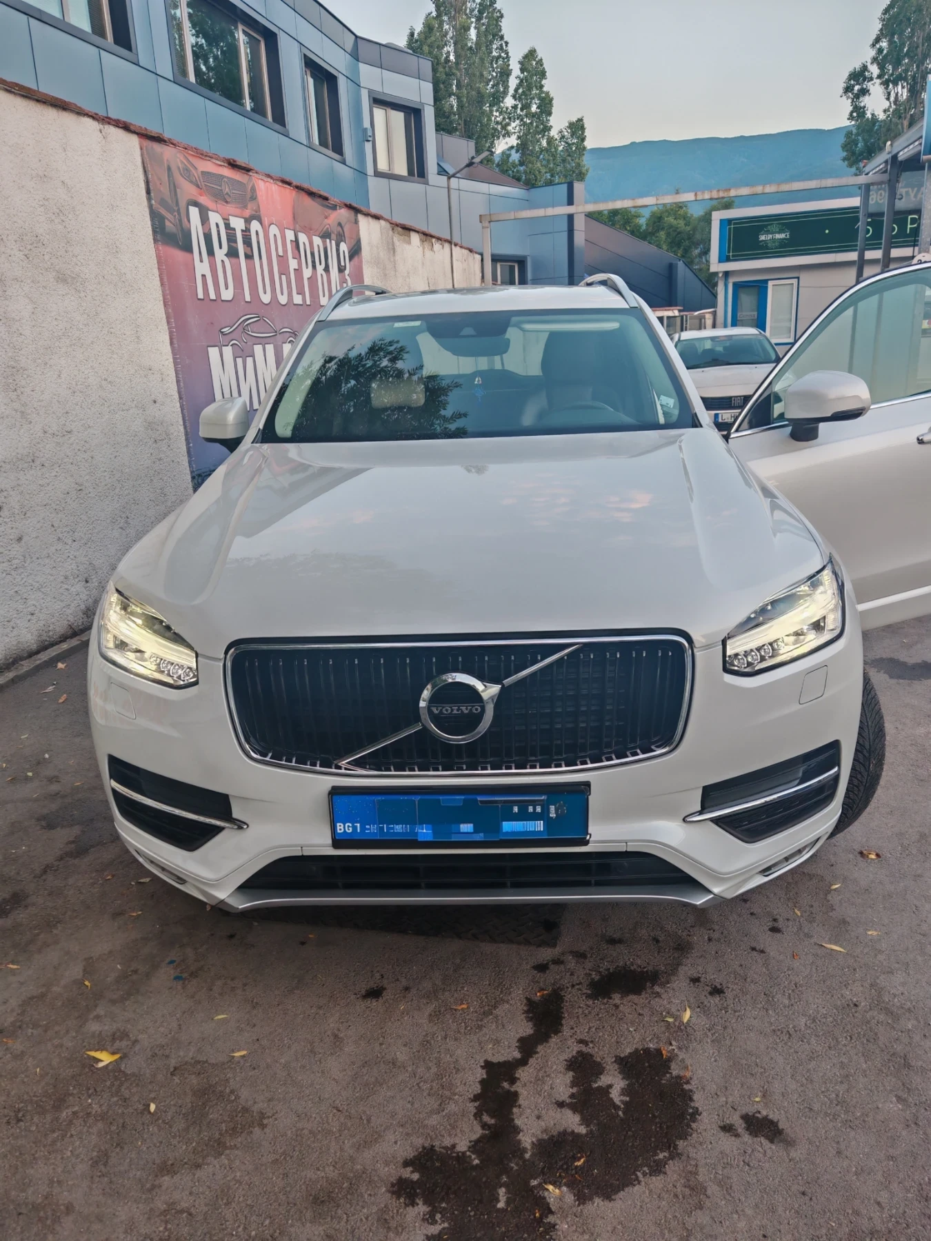 Volvo Xc90 AWD T5, снимка 2 - Автомобили и джипове - 55565479
