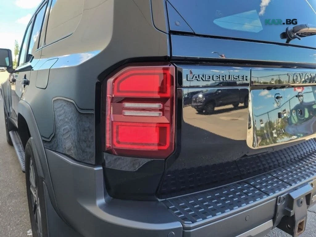 Toyota Land cruiser 2.4 HYBRID* 4WD* ПОДГРЕВ* ОБДУХВАНЕ* КОЖА* ШИБИДАХ, снимка 7 - Автомобили и джипове - 55751036