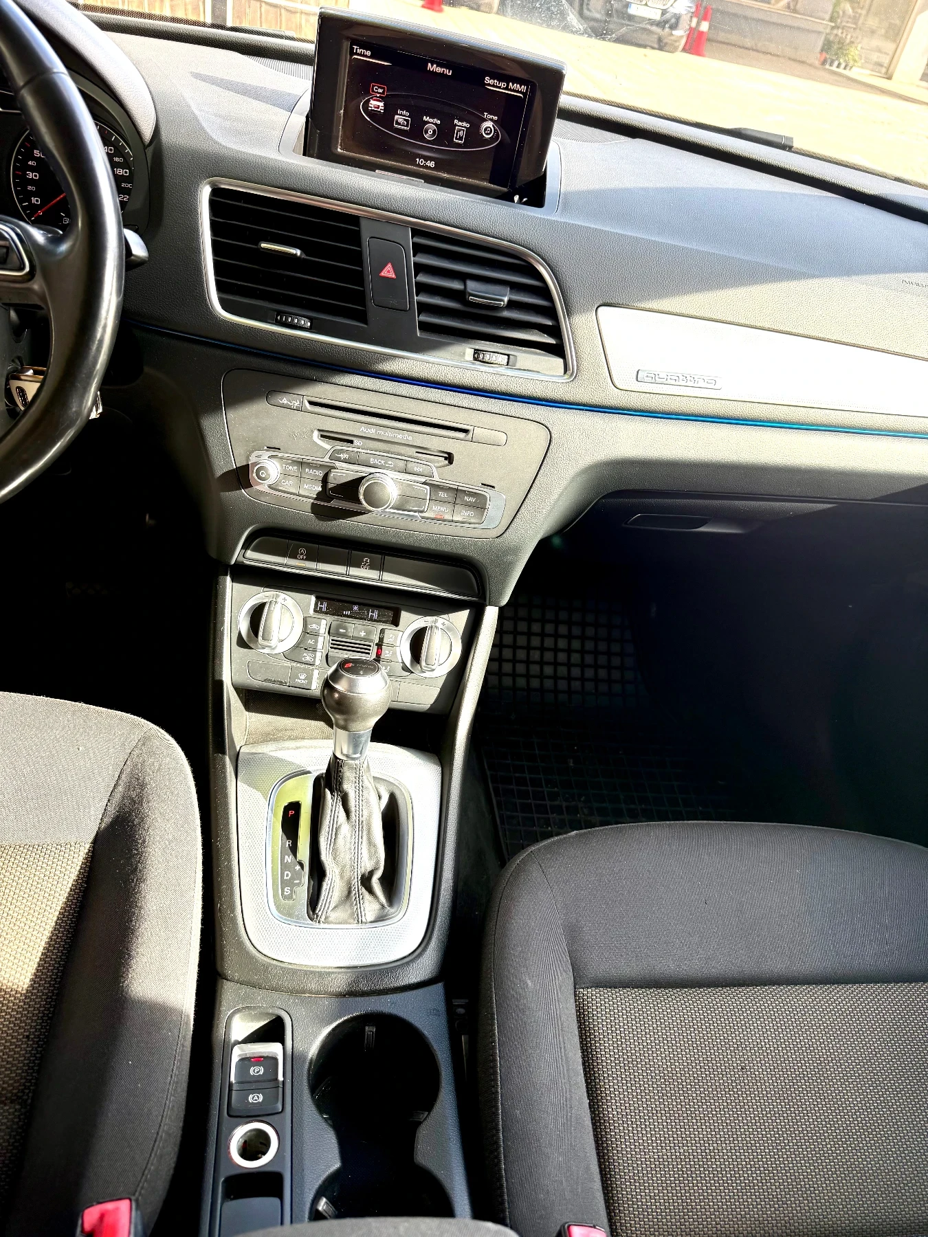 Audi Q3, снимка 12 - Автомобили и джипове - 56444514