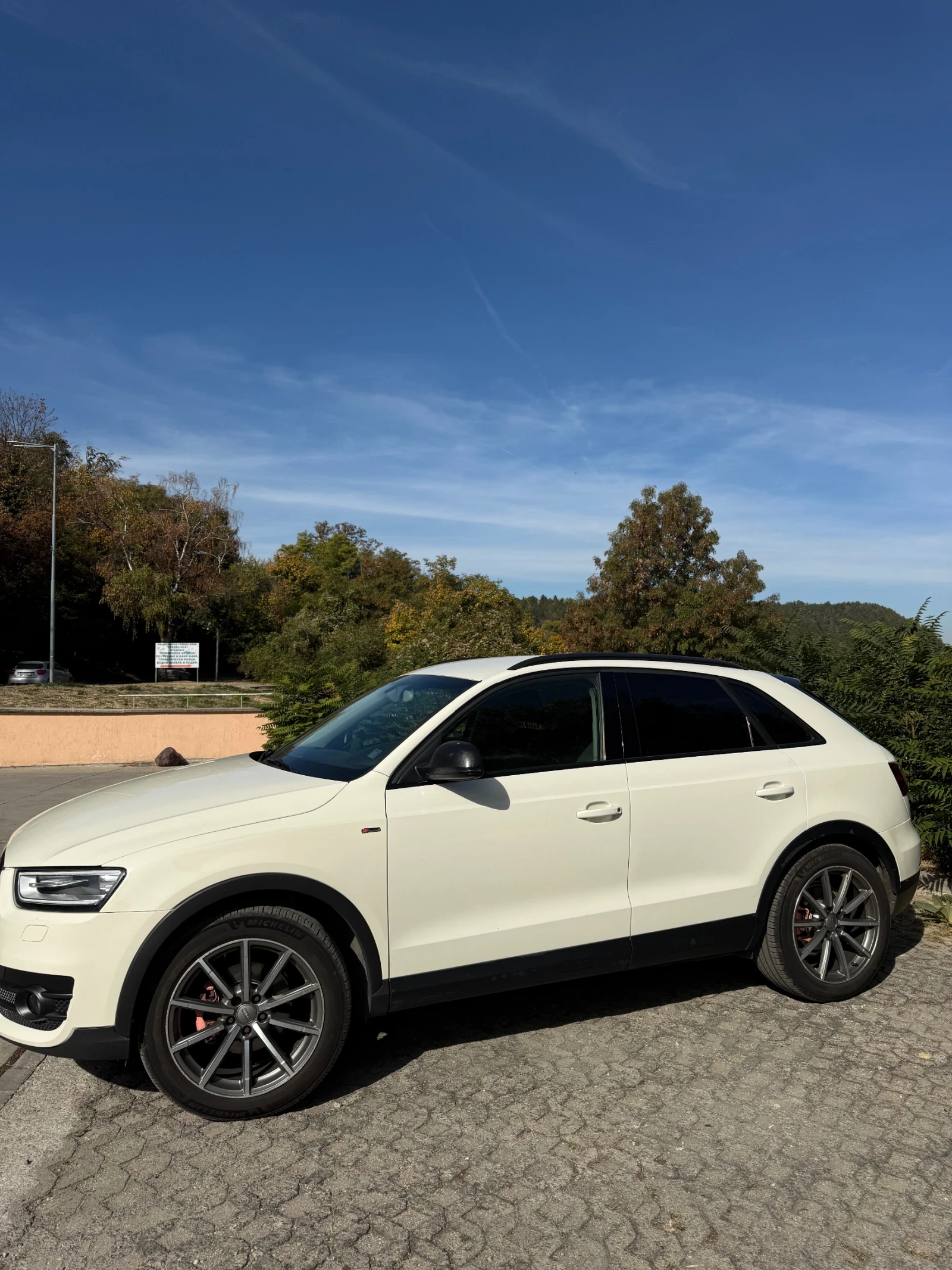 Audi Q3, снимка 4 - Автомобили и джипове - 56444514