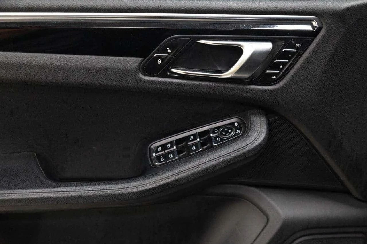 Porsche Macan, снимка 16 - Автомобили и джипове - 56688758