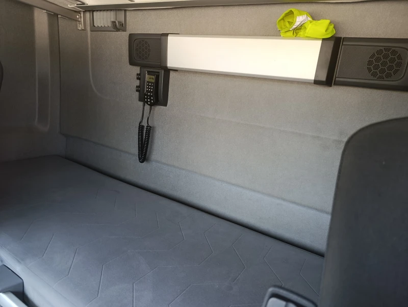 Renault T 480 Ретардер, снимка 14 - Камиони - 52523766