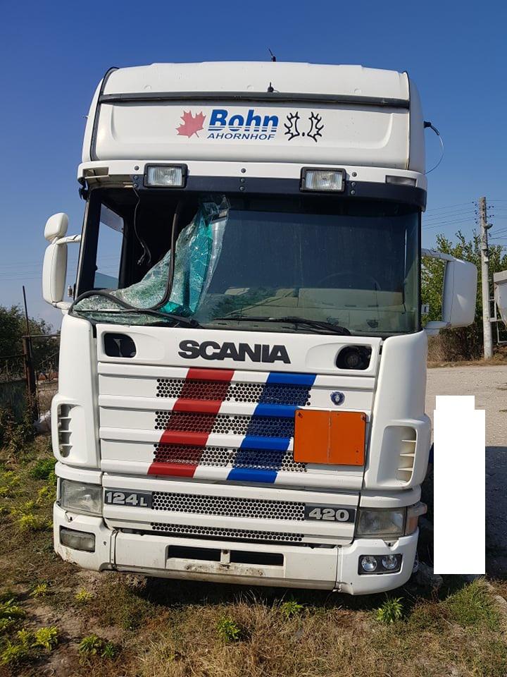 Scania 124 420 ЕВРО 3, снимка 2 - Камиони - 35875853