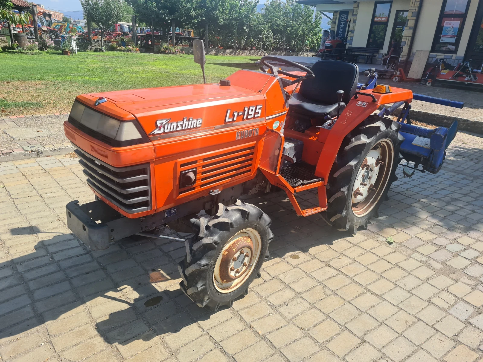 Трактор Kubota L1-195 - изображение 2