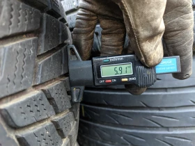 Гуми Зимни 235/55R17, снимка 5