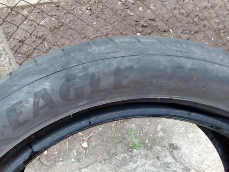 Гуми Летни 245/45R18, снимка 4 - Гуми и джанти - 21749114