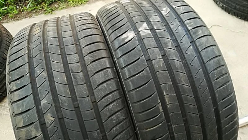 Гуми Летни 245/40R18, снимка 2 - Гуми и джанти - 24774152