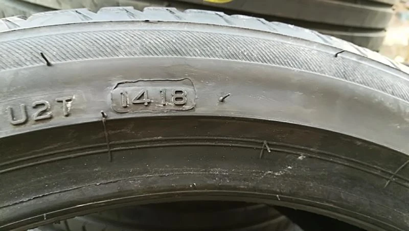 Гуми Летни 245/40R18, снимка 6 - Гуми и джанти - 24774152