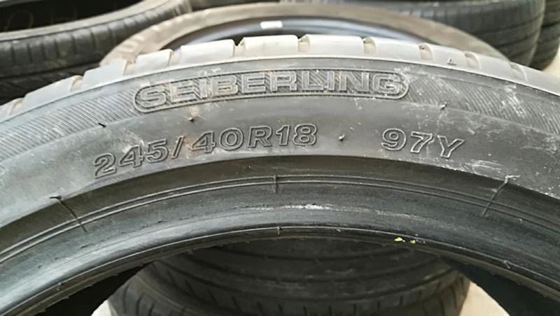 Гуми Летни 245/40R18, снимка 4 - Гуми и джанти - 24774152