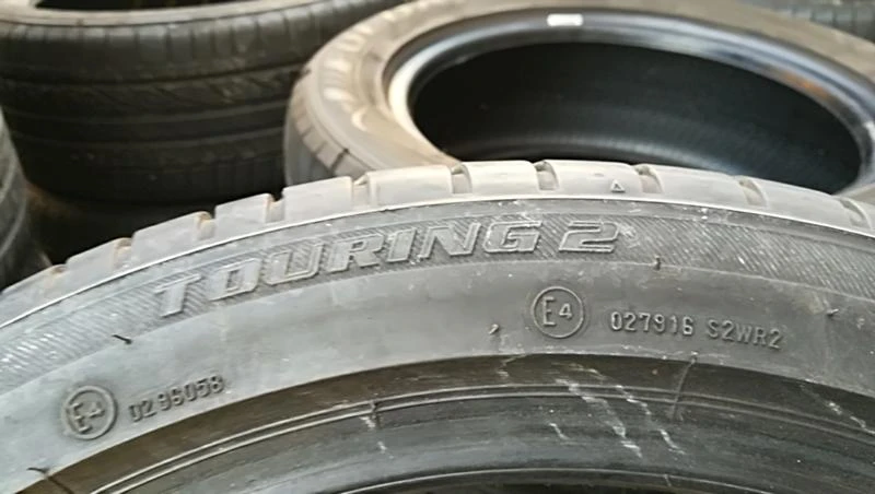 Гуми Летни 245/40R18, снимка 5 - Гуми и джанти - 24774152