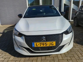 Peugeot 208 1.2 GT Line, снимка 6