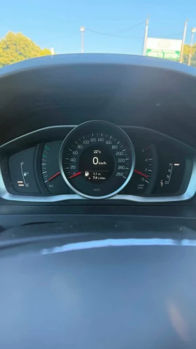Volvo V60 2.0, D3, 5 цилиндров, 136 к.с., снимка 12
