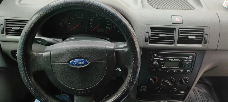 Ford Connect 1.8 TDCI, снимка 4 - Автомобили и джипове - 47978769