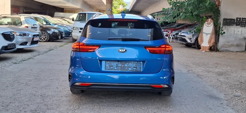 Kia Ceed 1.6 crdi 136 Hybrid 3.9л на 100!Blue Limedition, снимка 6 - Автомобили и джипове - 51536580
