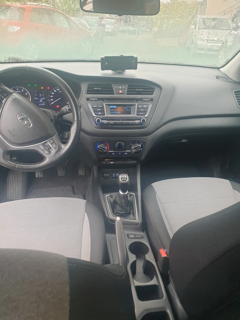 Hyundai I20, снимка 9 - Автомобили и джипове - 51962338
