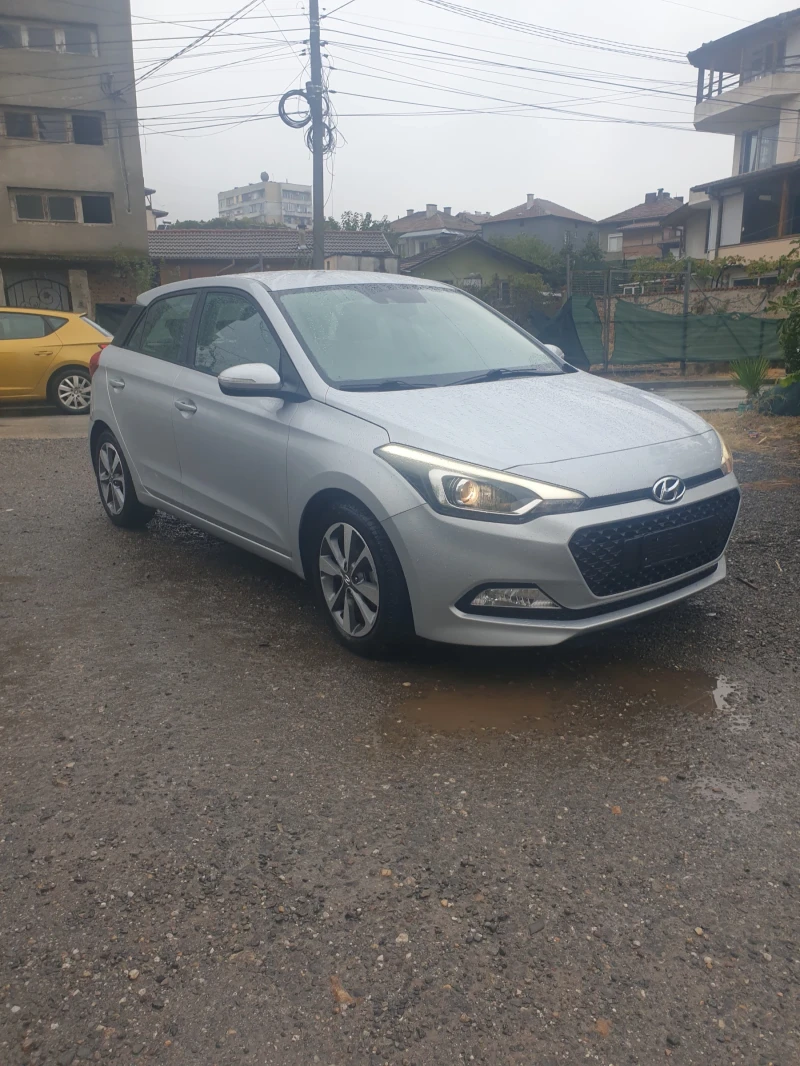 Hyundai I20, снимка 13 - Автомобили и джипове - 51962338