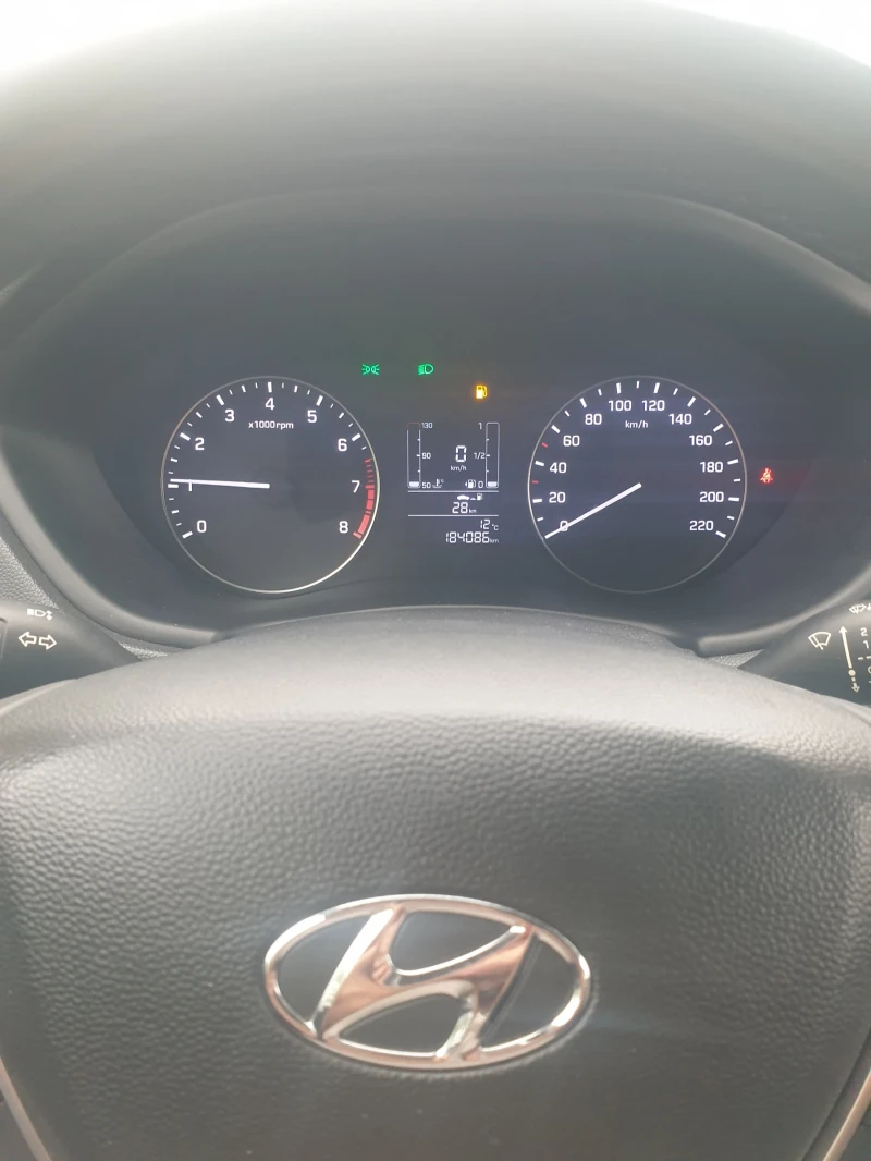 Hyundai I20, снимка 12 - Автомобили и джипове - 51962338