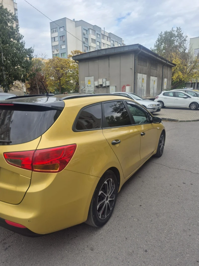 Kia Ceed, снимка 3 - Автомобили и джипове - 52300023