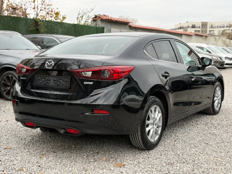 Mazda 3 1.5i/101hp/СЕДАН, снимка 7 - Автомобили и джипове - 52448209