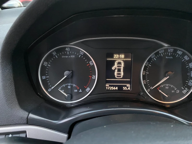 Skoda Octavia 1.4i 122к.с, снимка 14 - Автомобили и джипове - 52934138