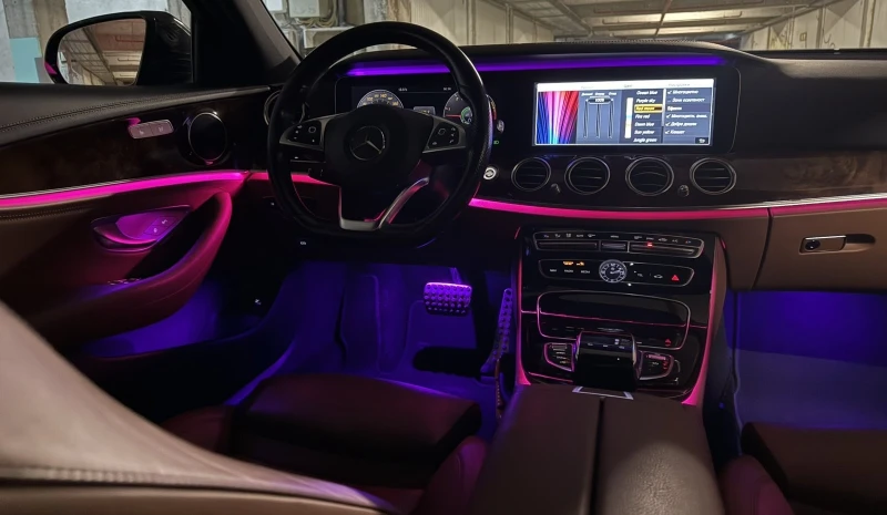 Mercedes-Benz E 350 AMG Airmatic, снимка 17 - Автомобили и джипове - 53100736