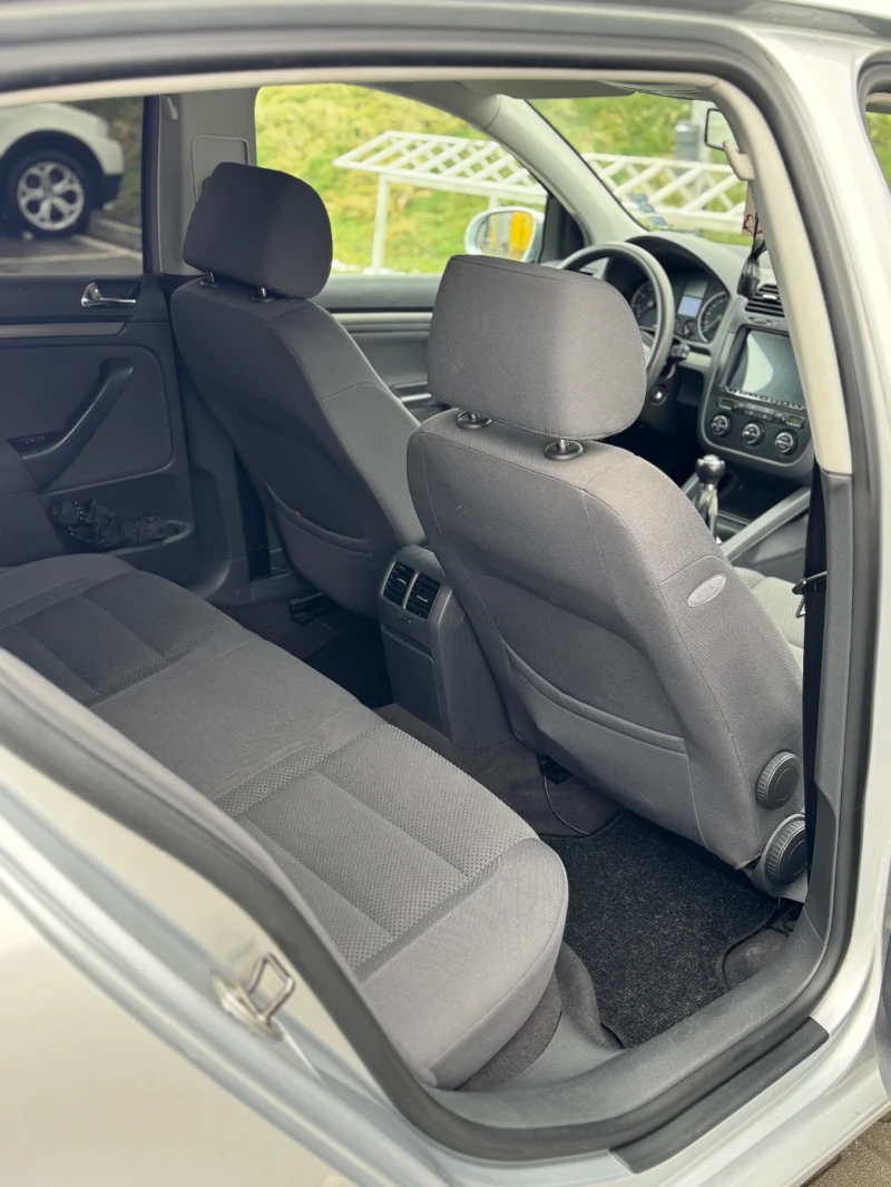 VW Golf, снимка 12 - Автомобили и джипове - 53222379