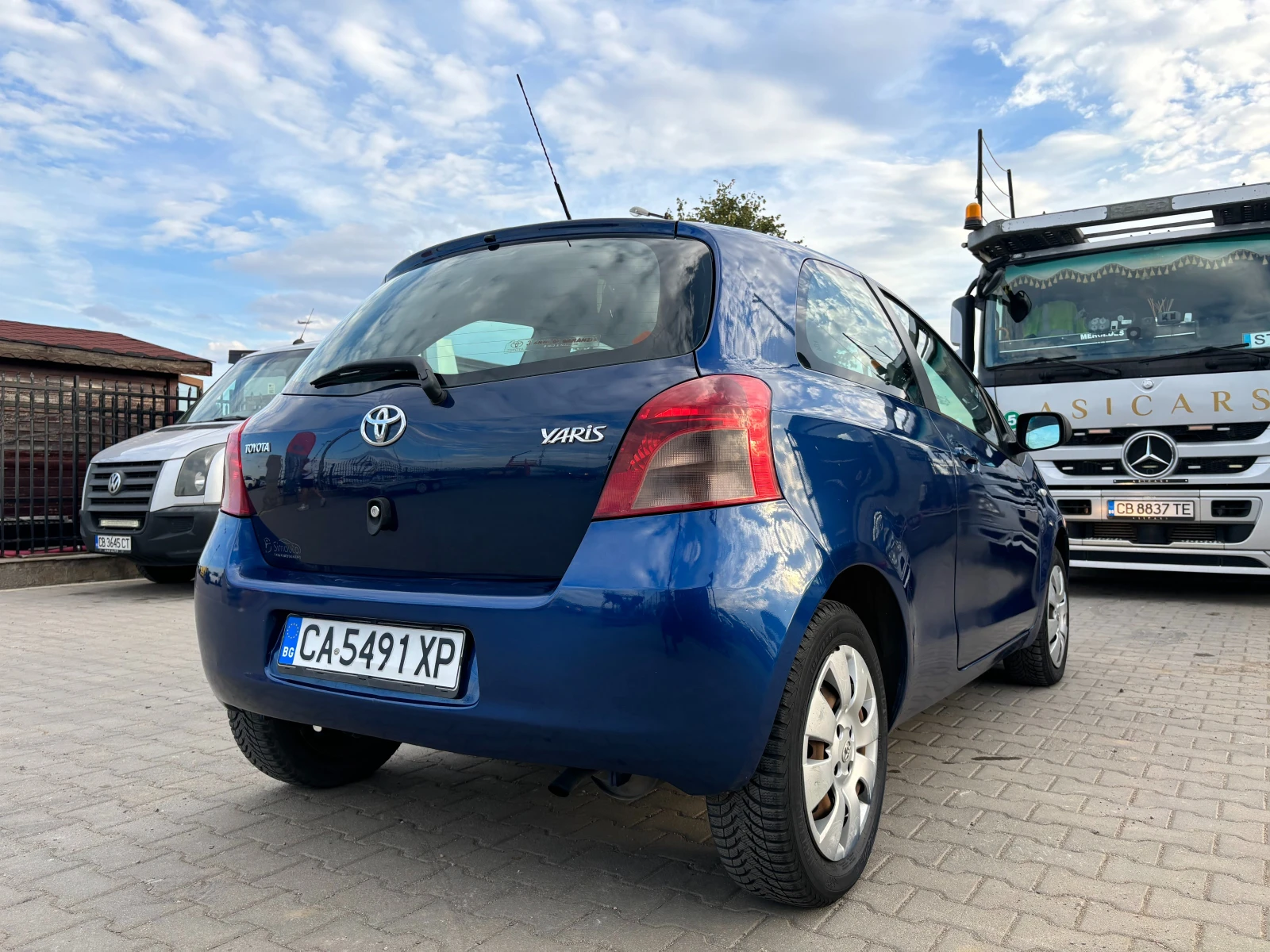 Toyota Yaris 1.0I 69hp - изображение 5