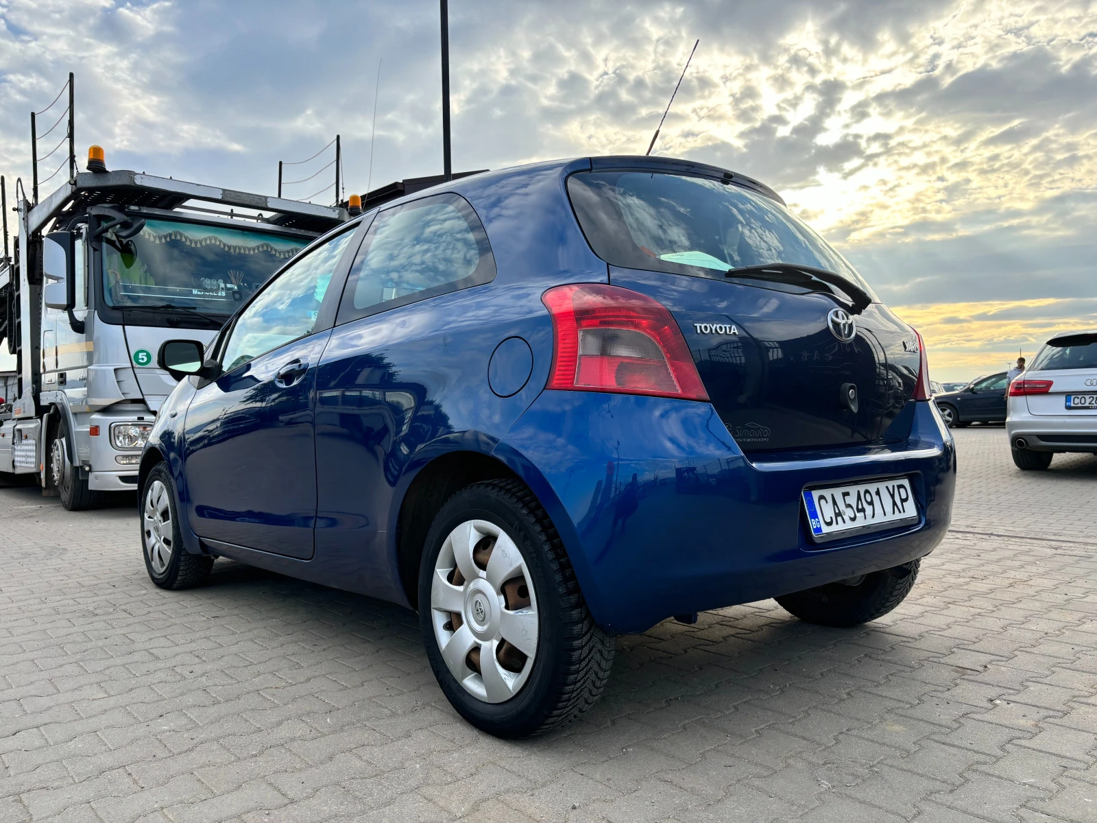 Toyota Yaris 1.0I 69hp - изображение 3