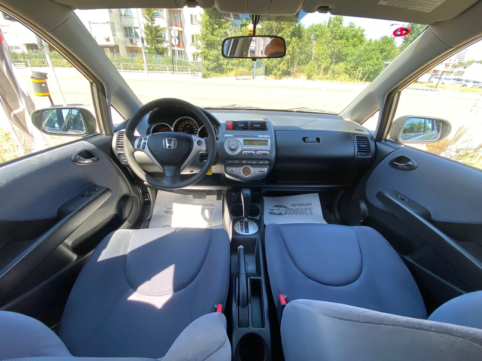 Honda Jazz 1.3i/AVTOMAT - изображение 9
