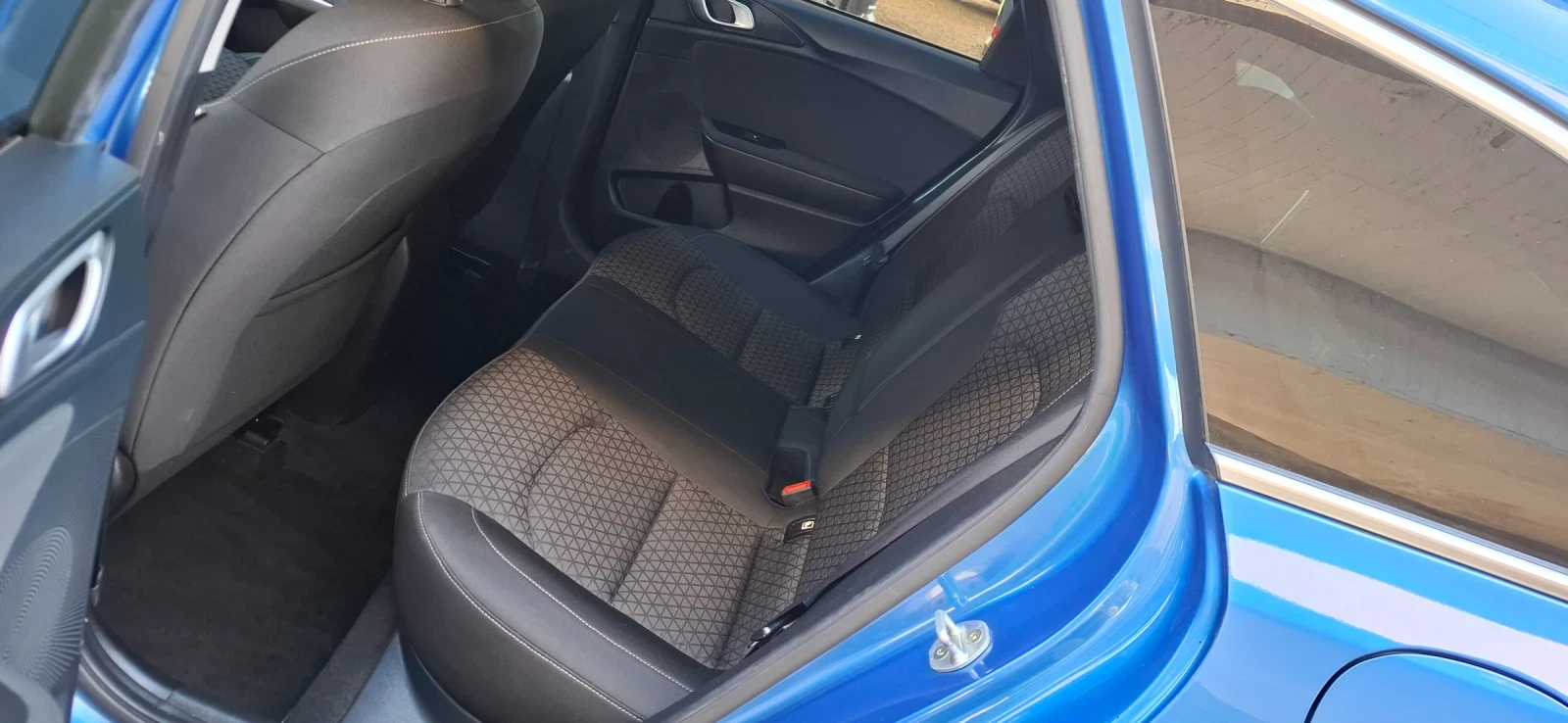 Kia Ceed 1.6 crdi 136 Hybrid 3.9  100!Blue Limedition | Mobile.bg   15