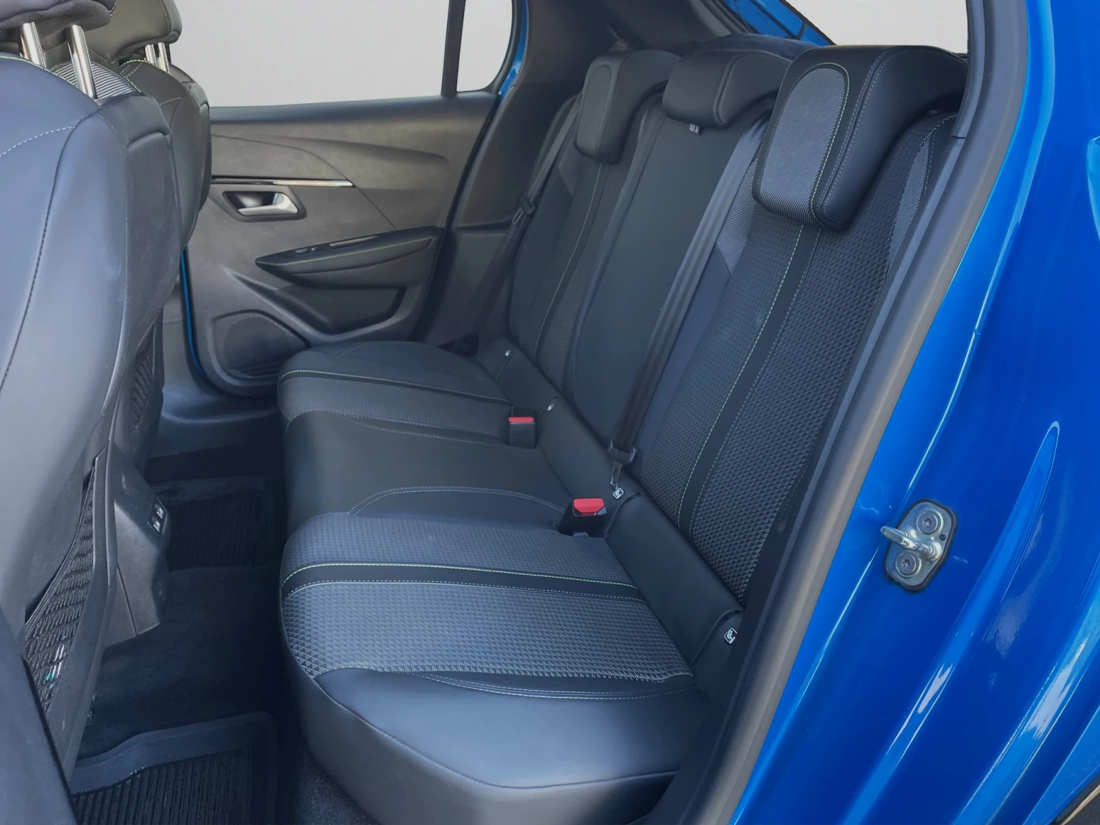 Peugeot 208 GT Line 1.2 PureTech 100 BVM6 EURO 6 | Mobile.bg   12