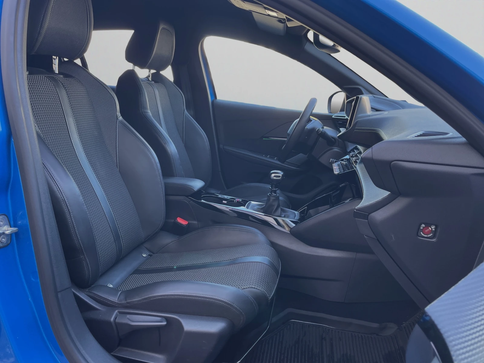 Peugeot 208 GT Line 1.2 PureTech 100 BVM6 EURO 6 | Mobile.bg   14