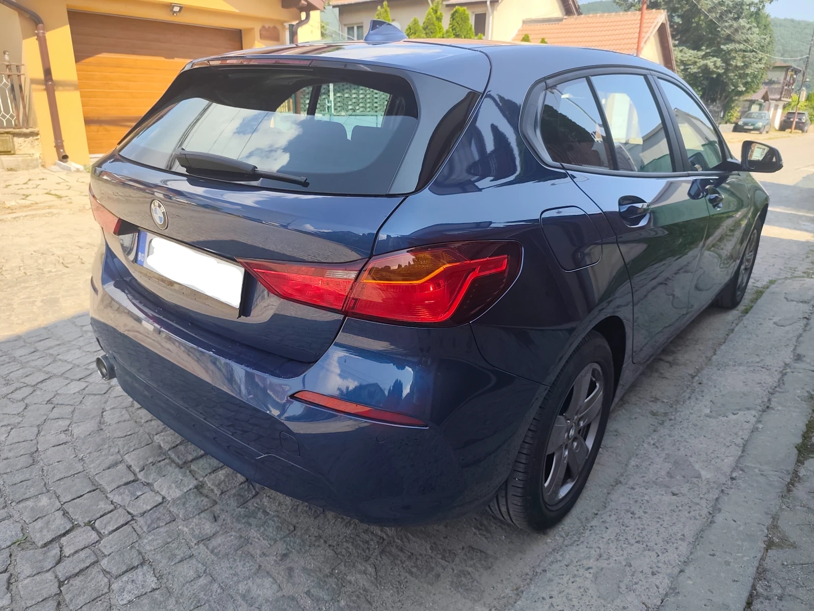 BMW 316 Автоматик 6.2021г Euro 6D - изображение 4