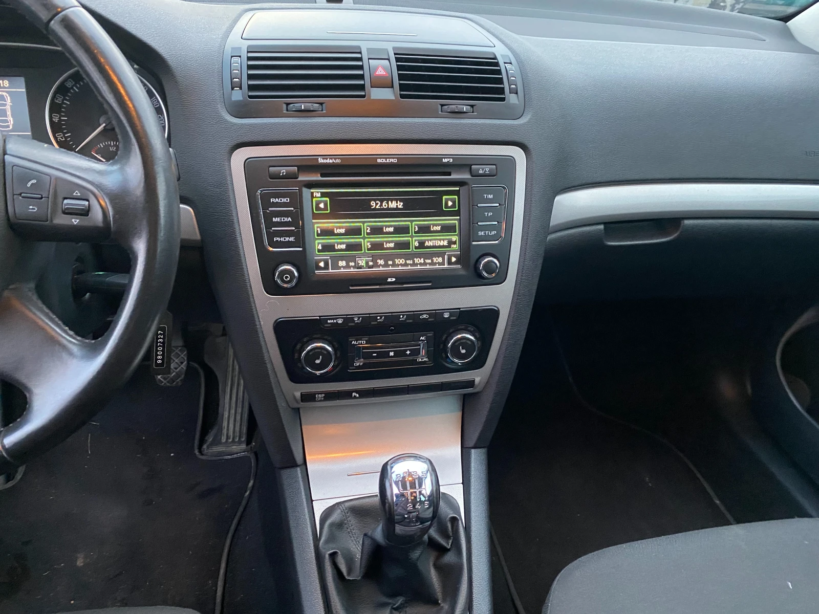 Skoda Octavia 1.4i 122�.� | Mobile.bg � ����������� 12