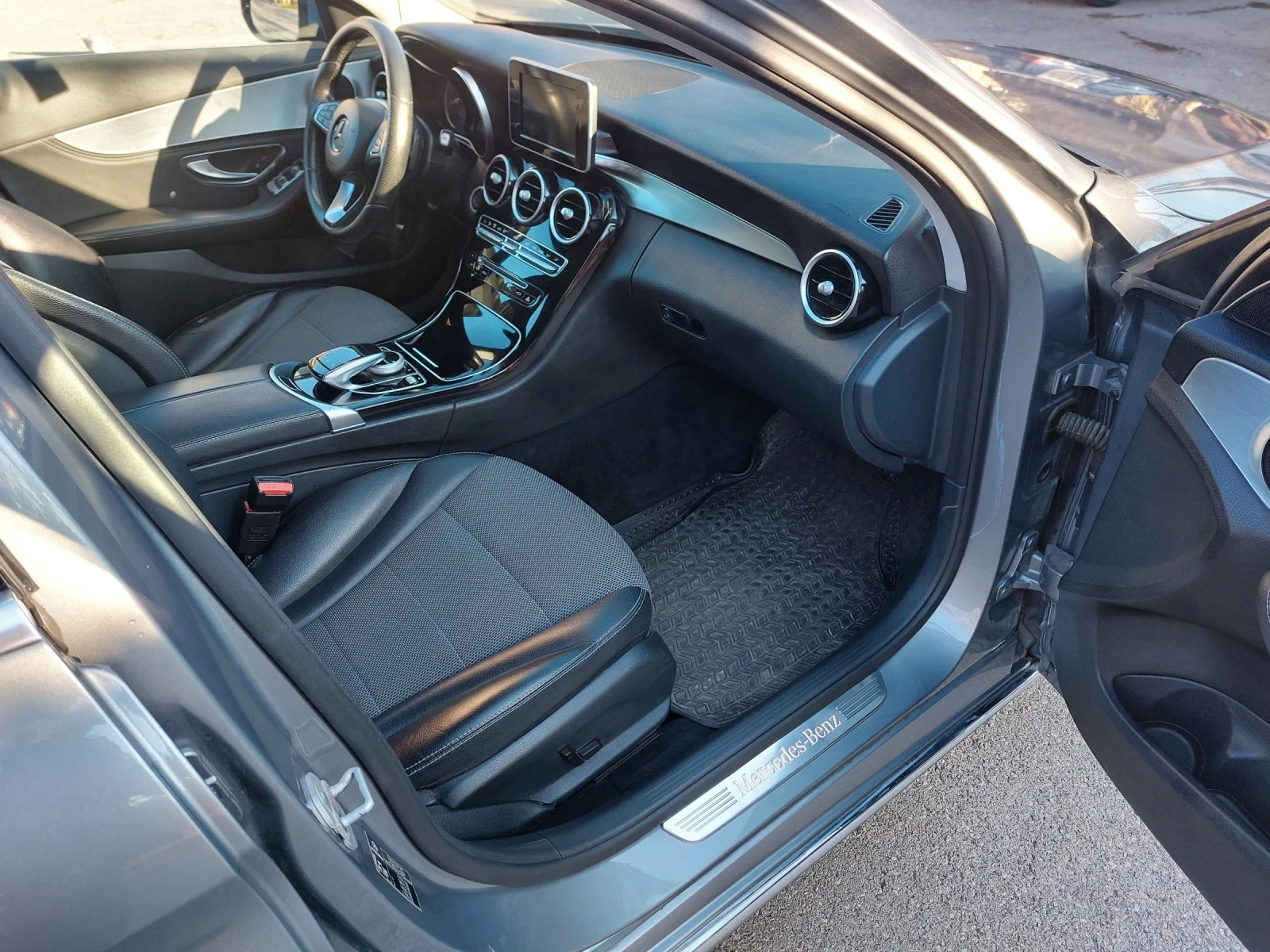 Mercedes-Benz C 200  - изображение 10