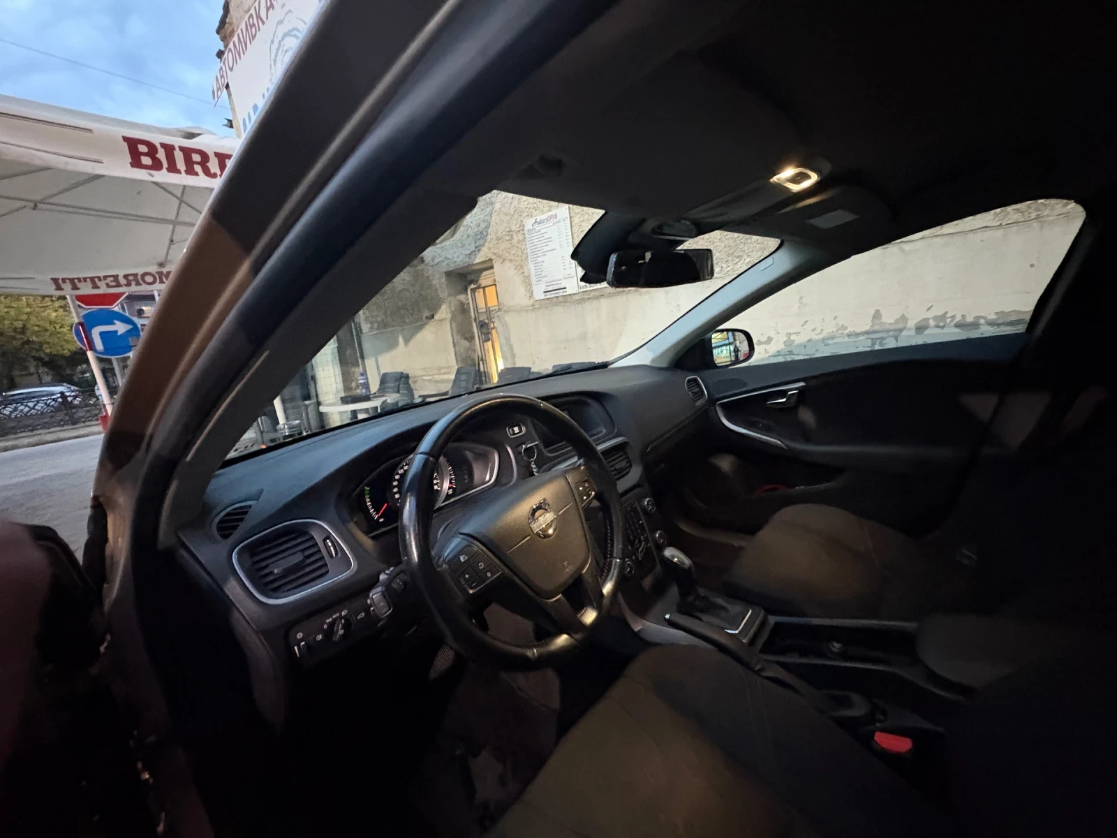 Volvo V40 Cross Country  - изображение 4